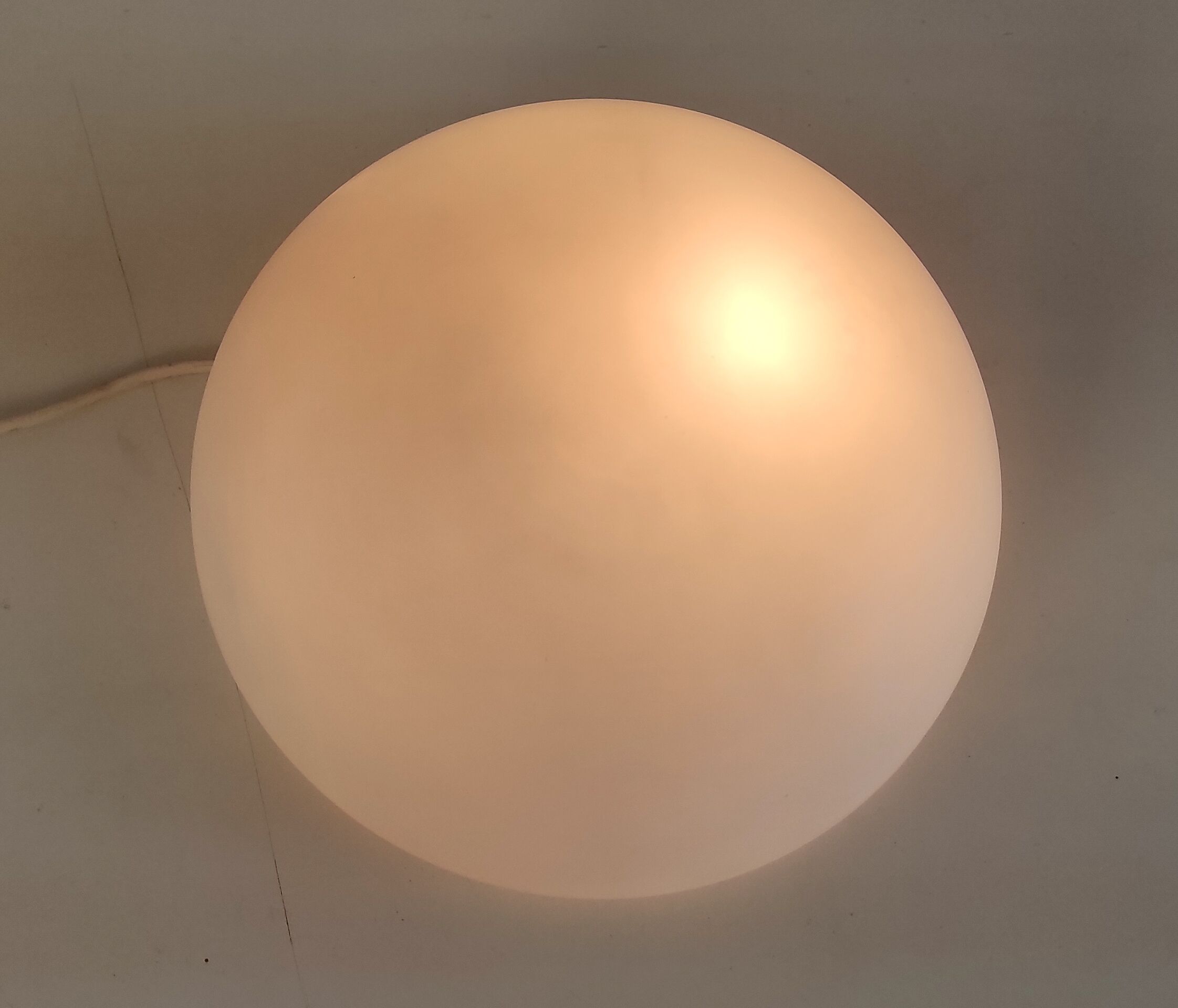 Ceiling lamp/wall lamp globe in sandblasted white glass – 70s/80s