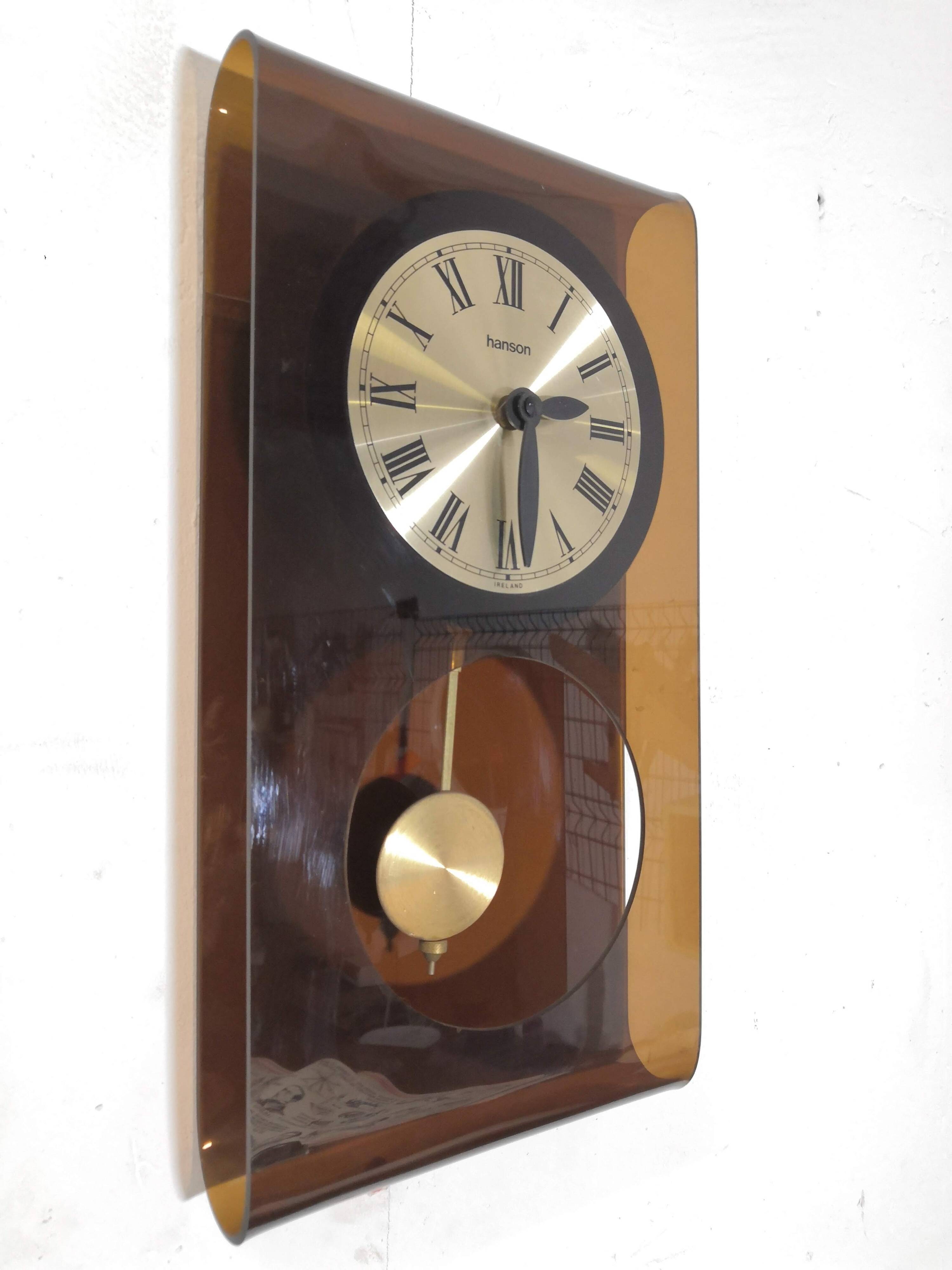 Hanson vintage clock in plexiglass