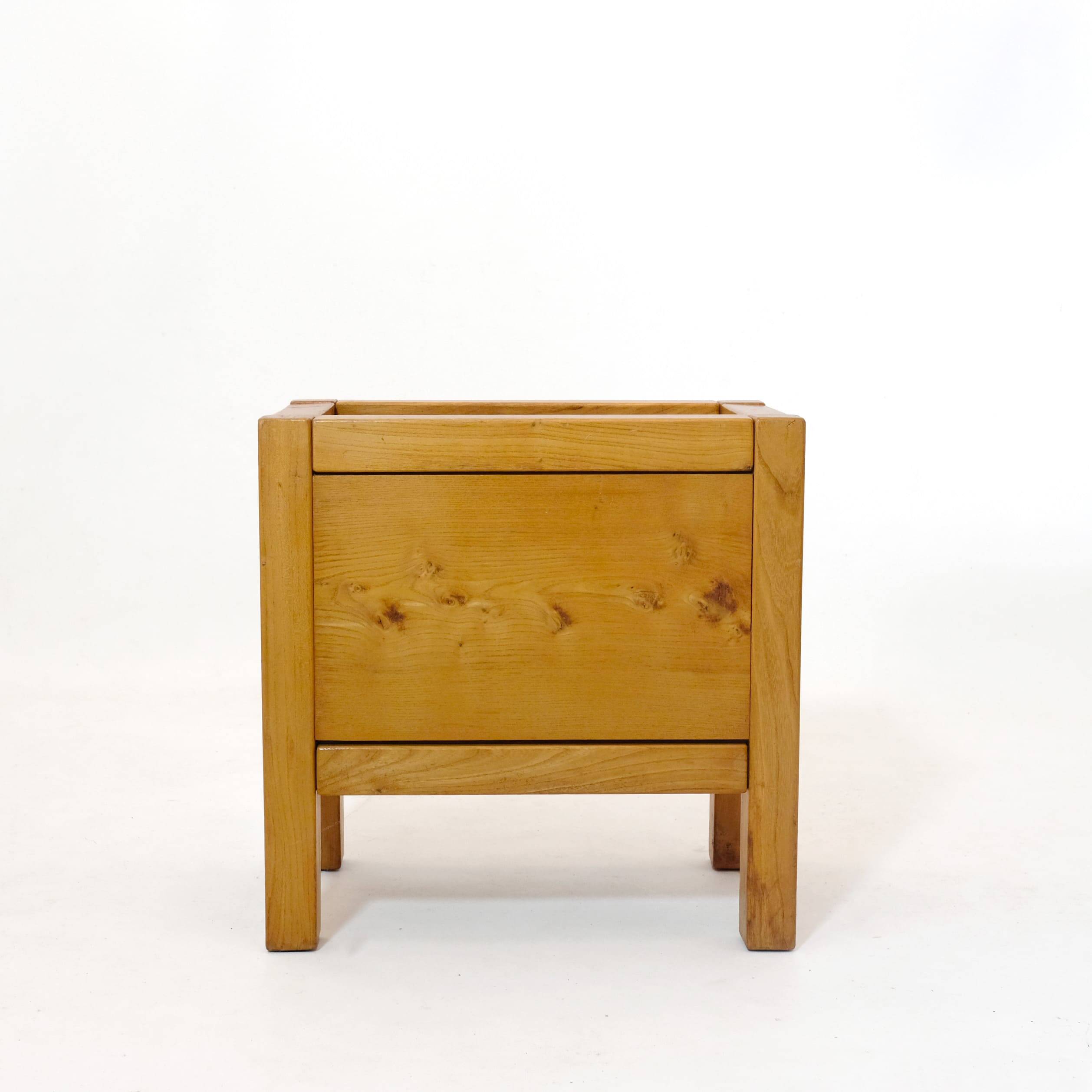 Solid wood planter from the 1970s-1980s.