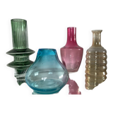 Série de 4 vases vintage en verre coloré