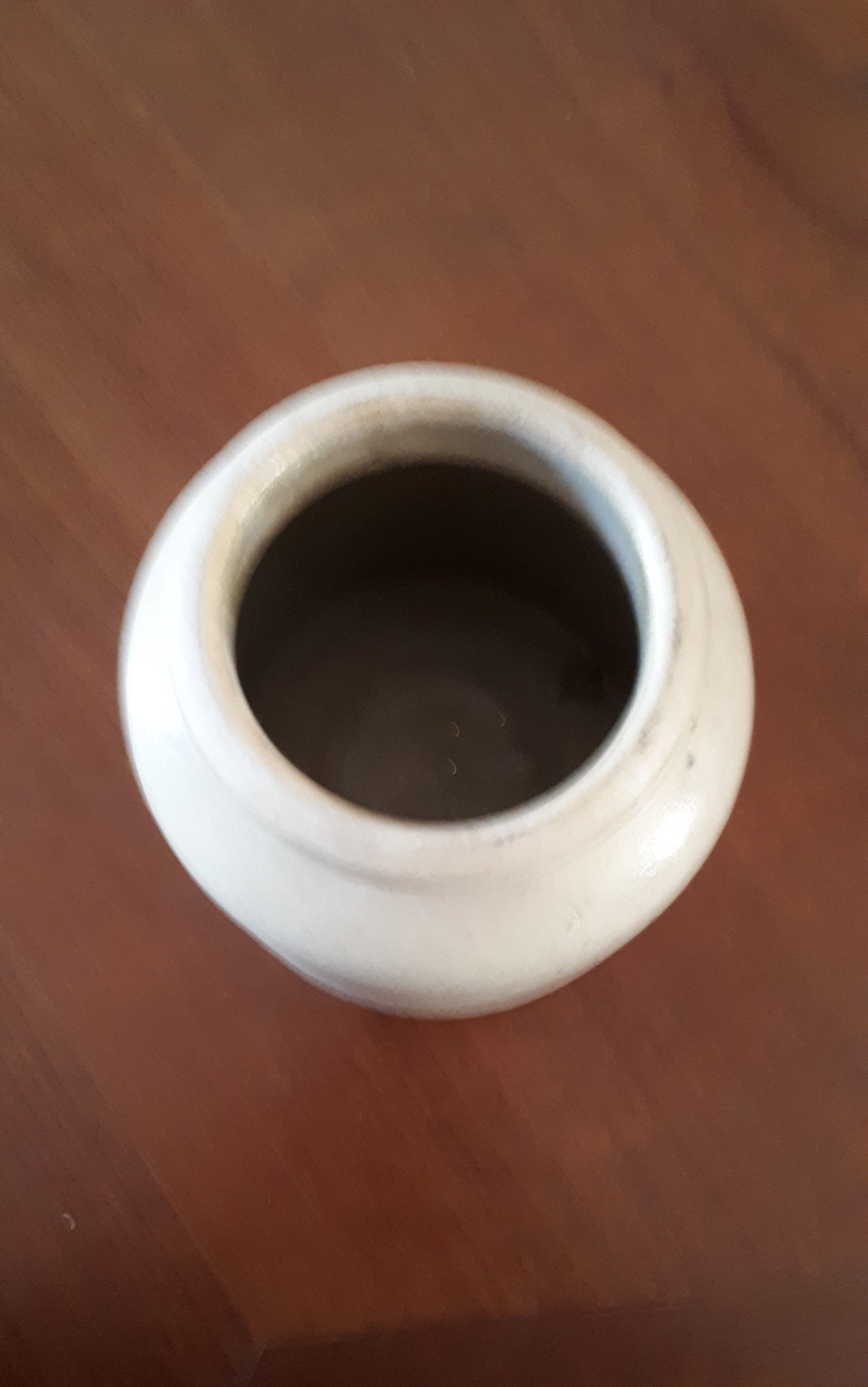 Ceramic pot