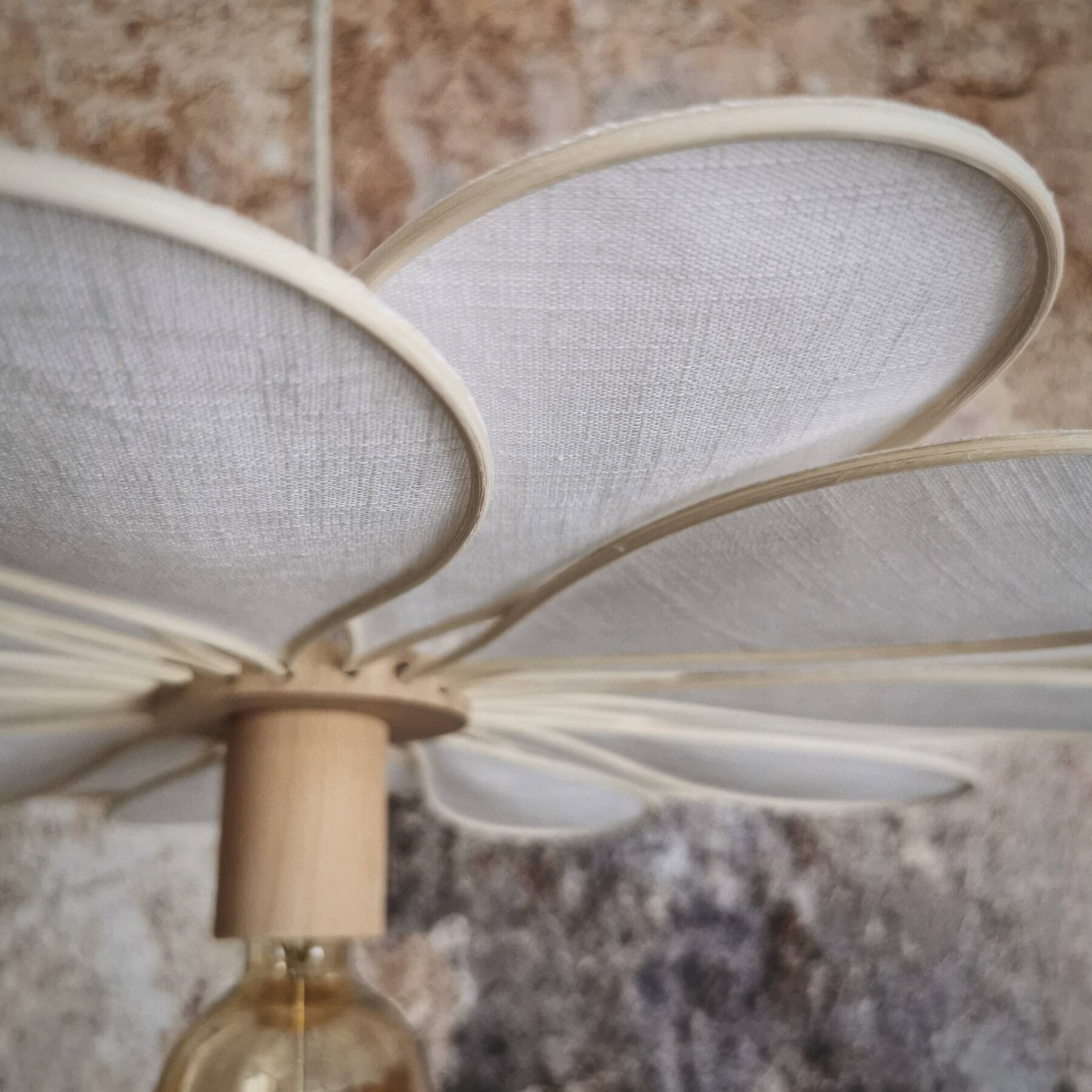 18-petal flower pendant in rattan and white linen