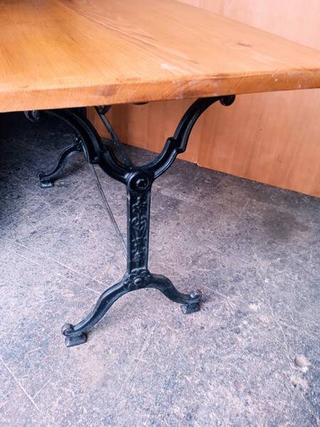 110cm bistro table with solid wood top