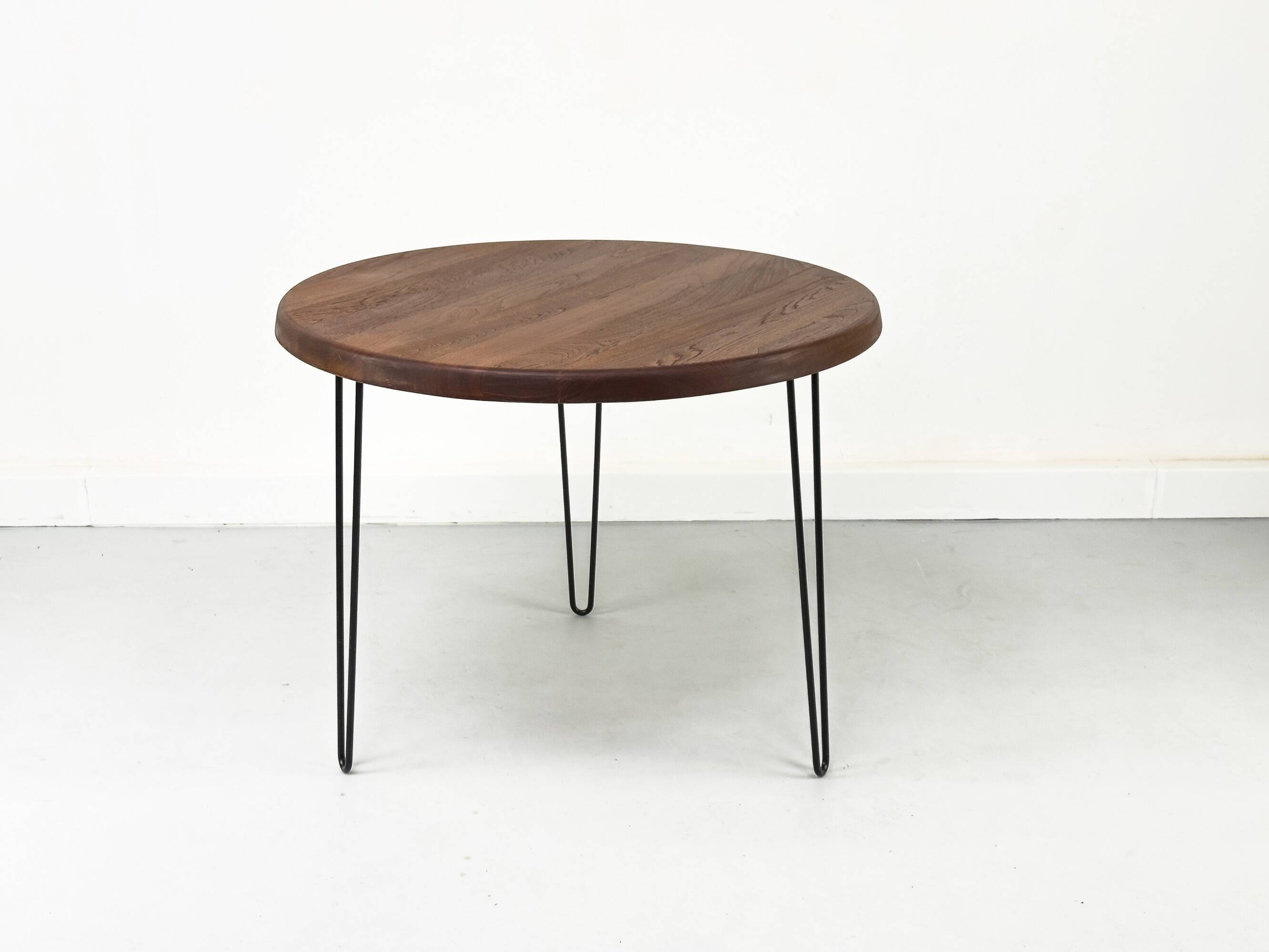 Table à manger ronde en teck avec pieds en acier, 1986