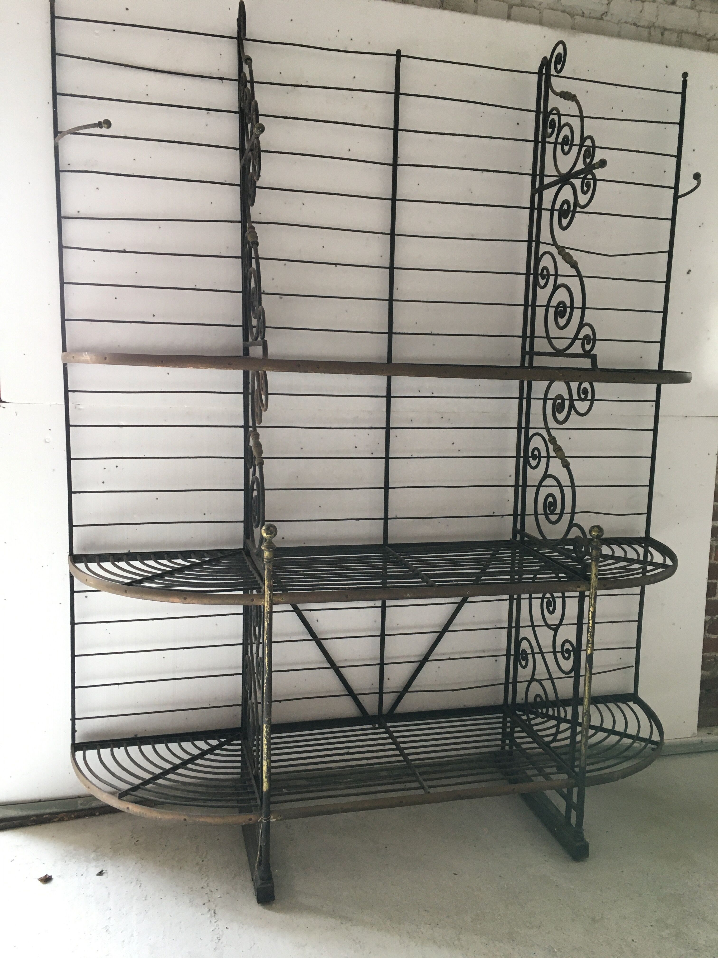 Old bakery shelf 1920