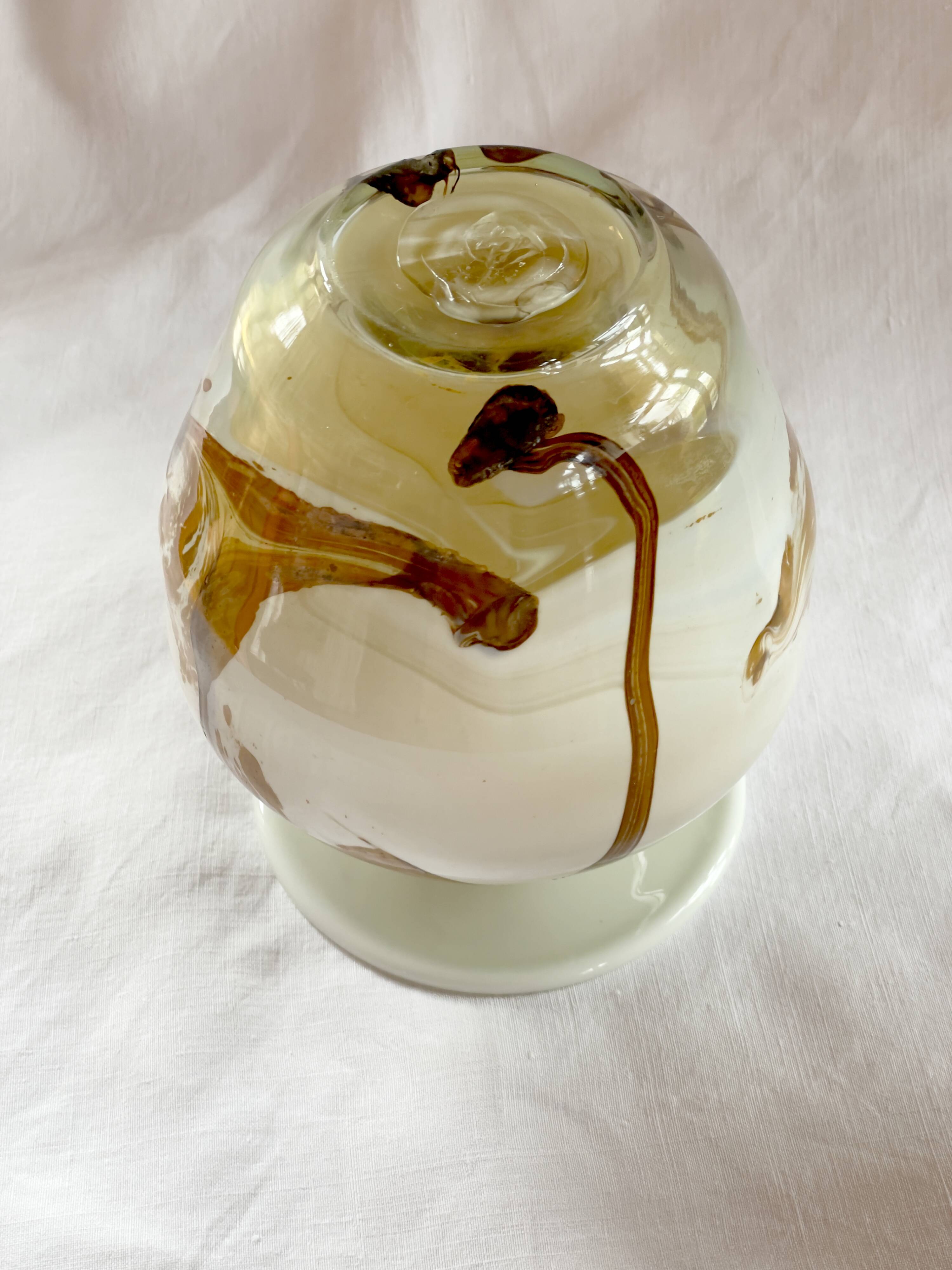 Vase boule « New Age »issu de la verrerie Maure-Vieil, 1960-1970