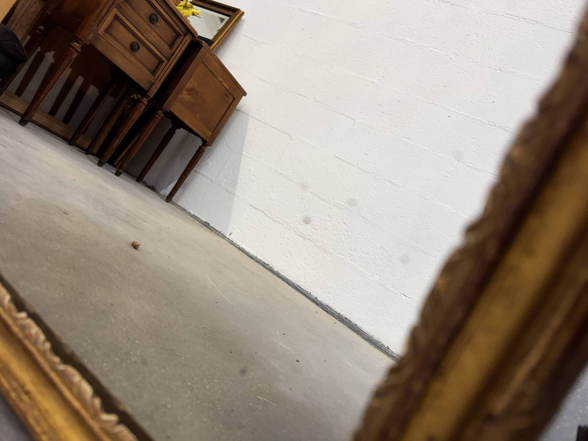 Superb antique mirror with a gilded frame – Maison Lebrun Paris (since 1847)