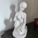 Sculpture de femme en céramique