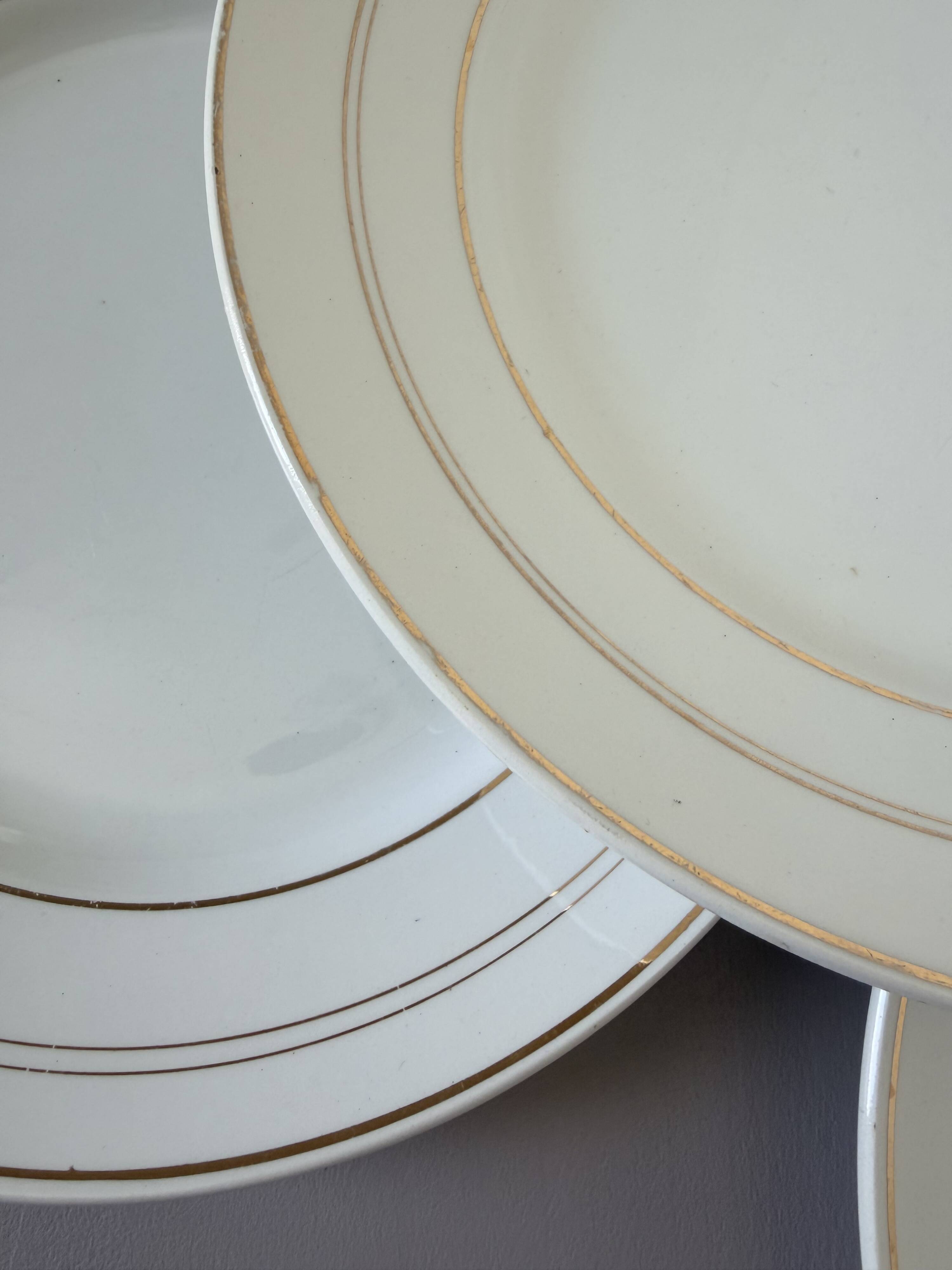 4 vintage flat plates porcelain from St Amand 191103