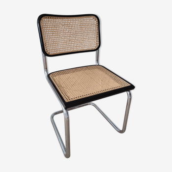 Chaise cannée modèle B32 de Marcel Breuer