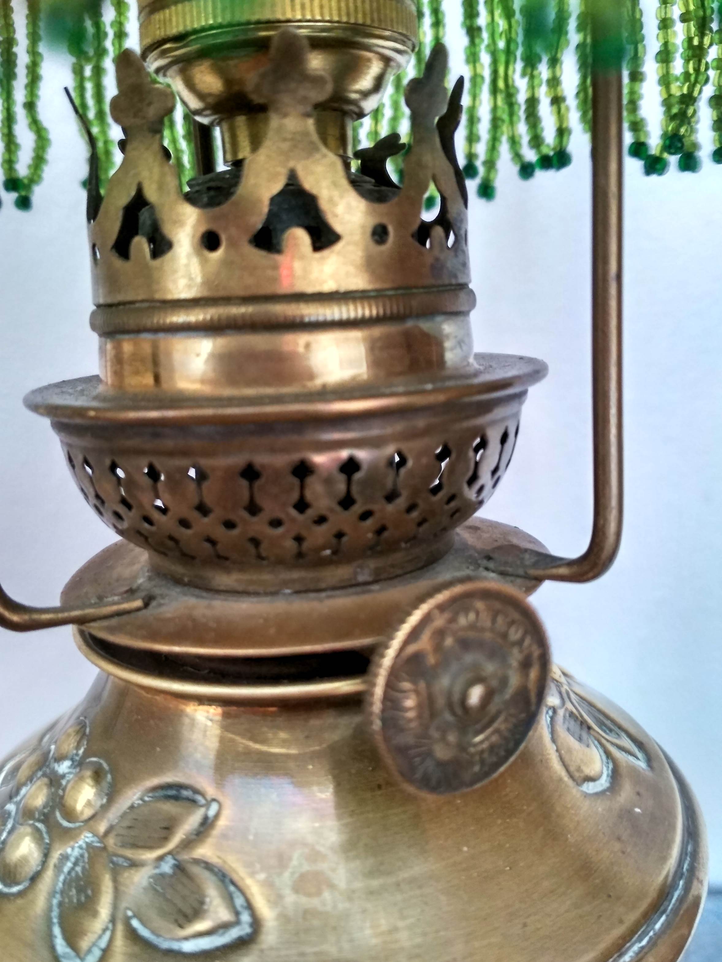 Lampe en laiton "La Parisienne" fin 19ème s.