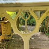 White Carrara marble bistro table circa 1900.