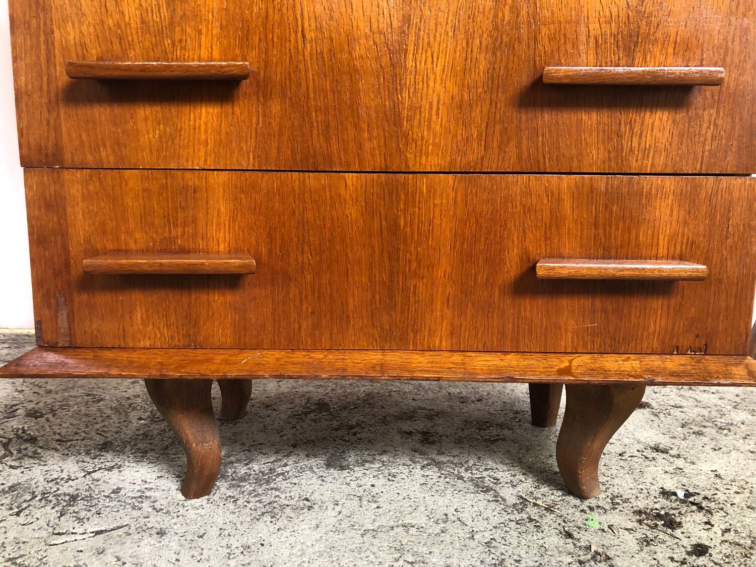 Vintage chest of drawers