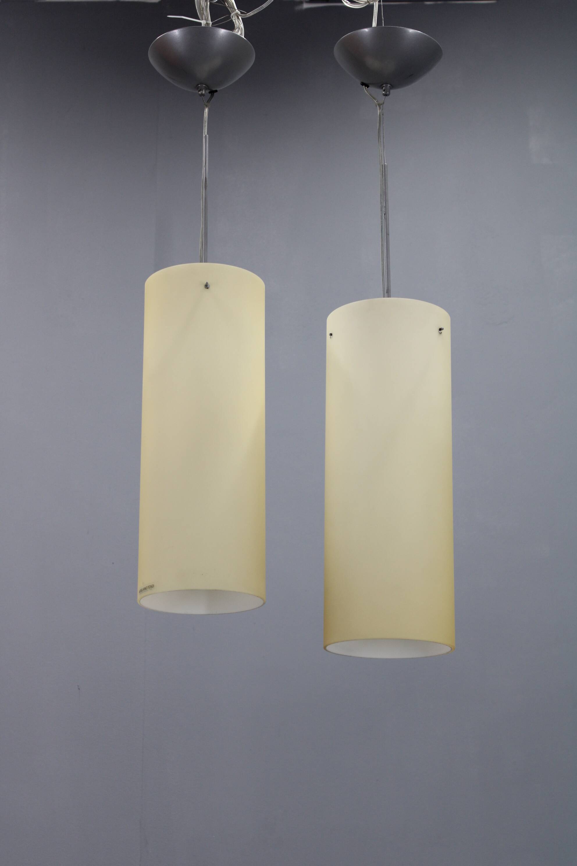 1980s pair of Aureliano Toso glass pendant lights, Italy