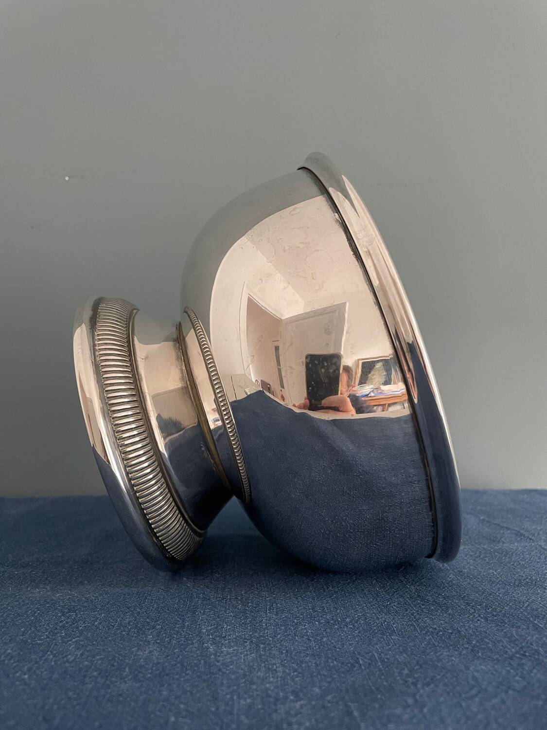 Silver metal fruit basket bowl