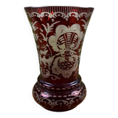 Hand-engraved red Bohemian crystal vase – Floral decoration