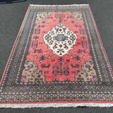 Tapis pakistanais rose fait main