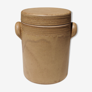 Confit pot in beige sandstone