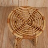 Spiral rattan stool