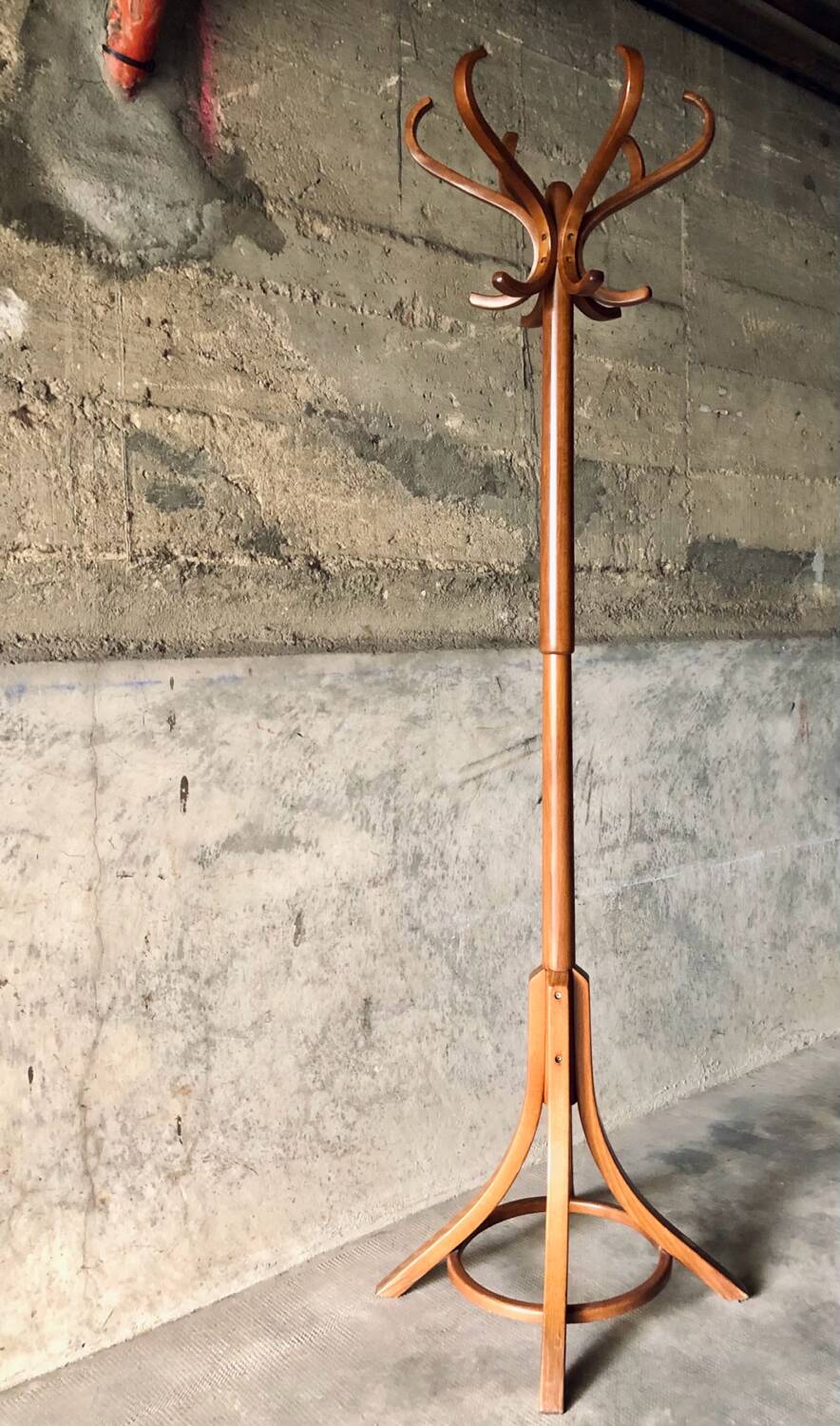 Coat rack called "Parrot" Baumann