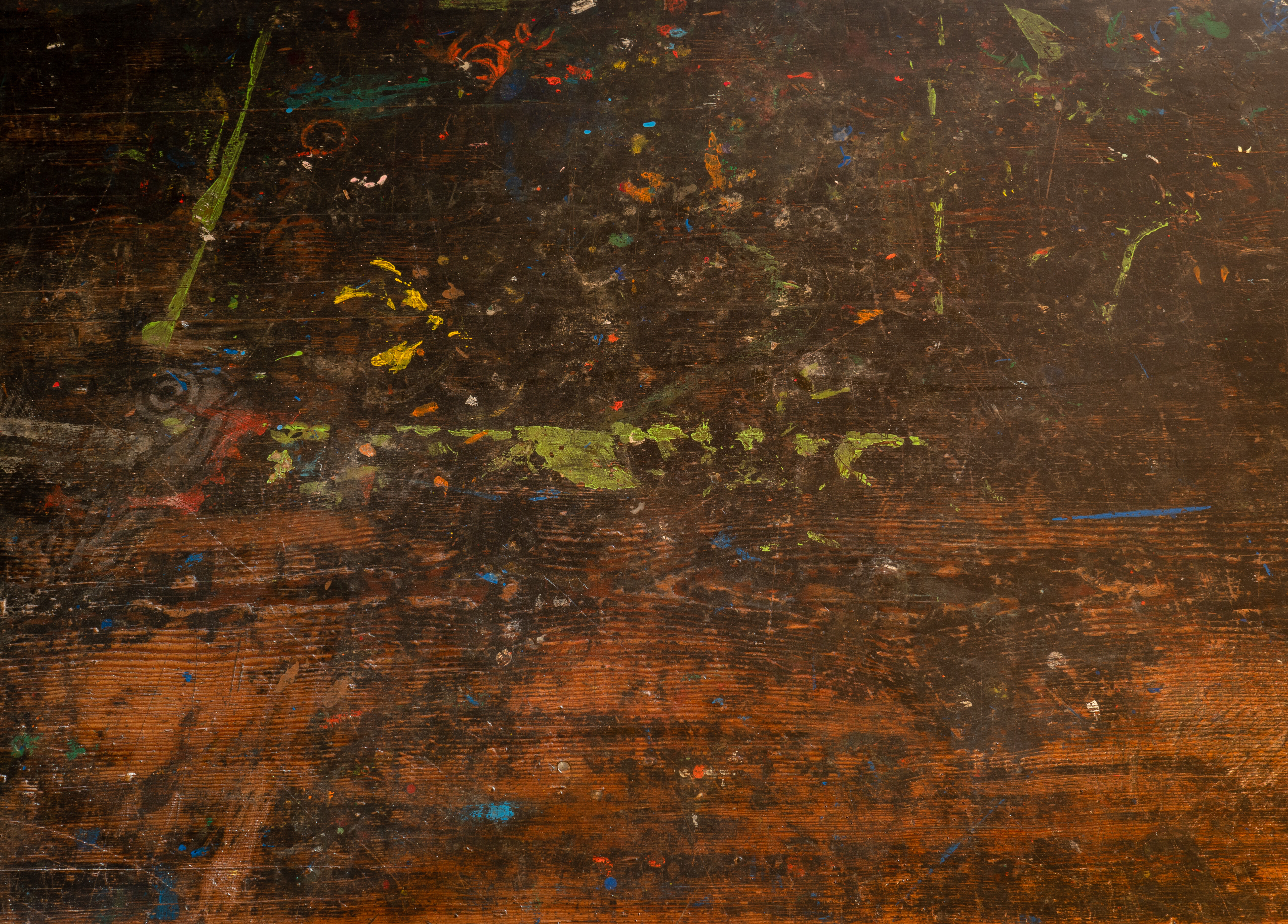 Antique table with 2 drawers in patina