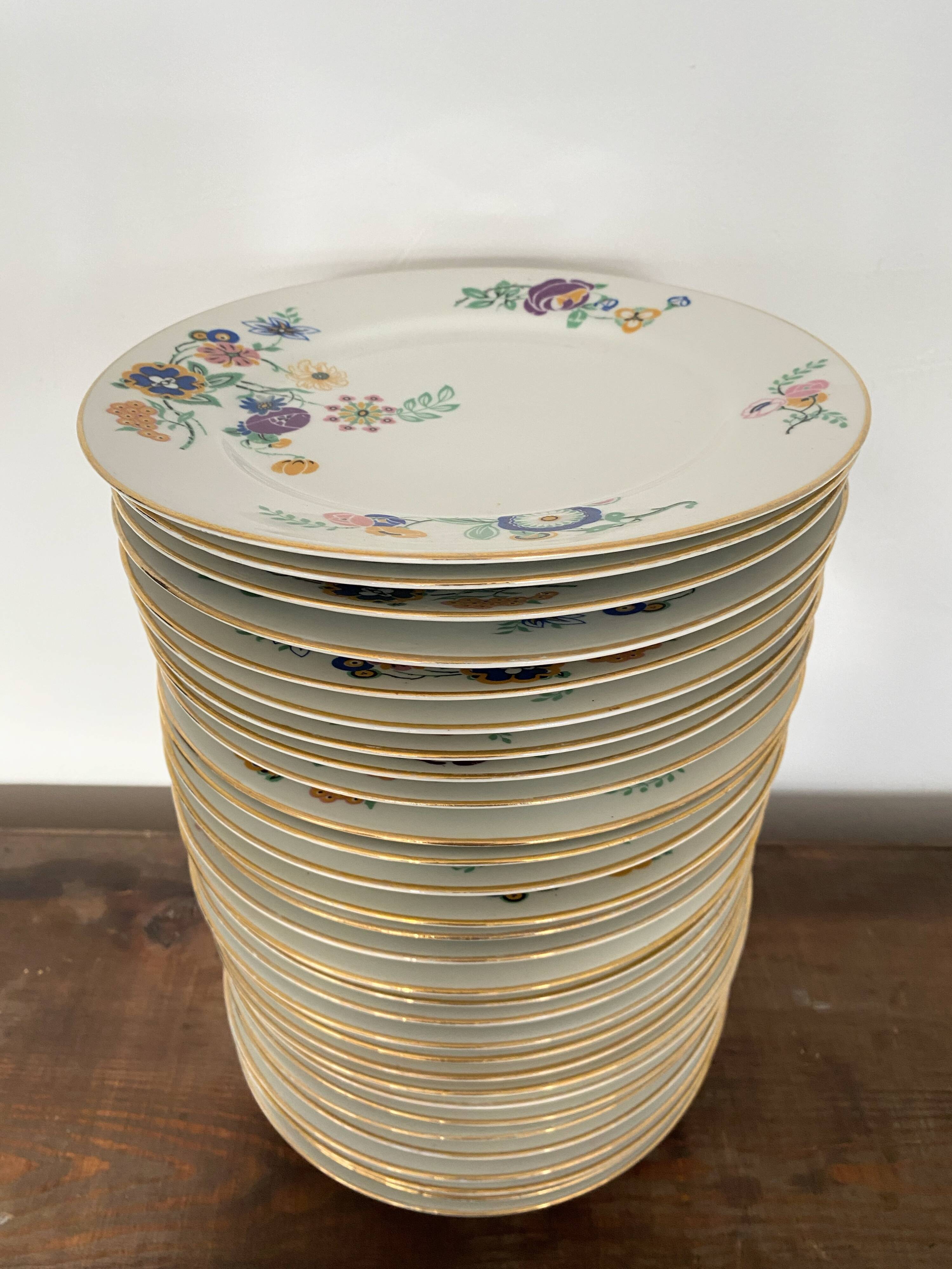 6 vintage plates in white Limoges porcelain signed TLB, flowers