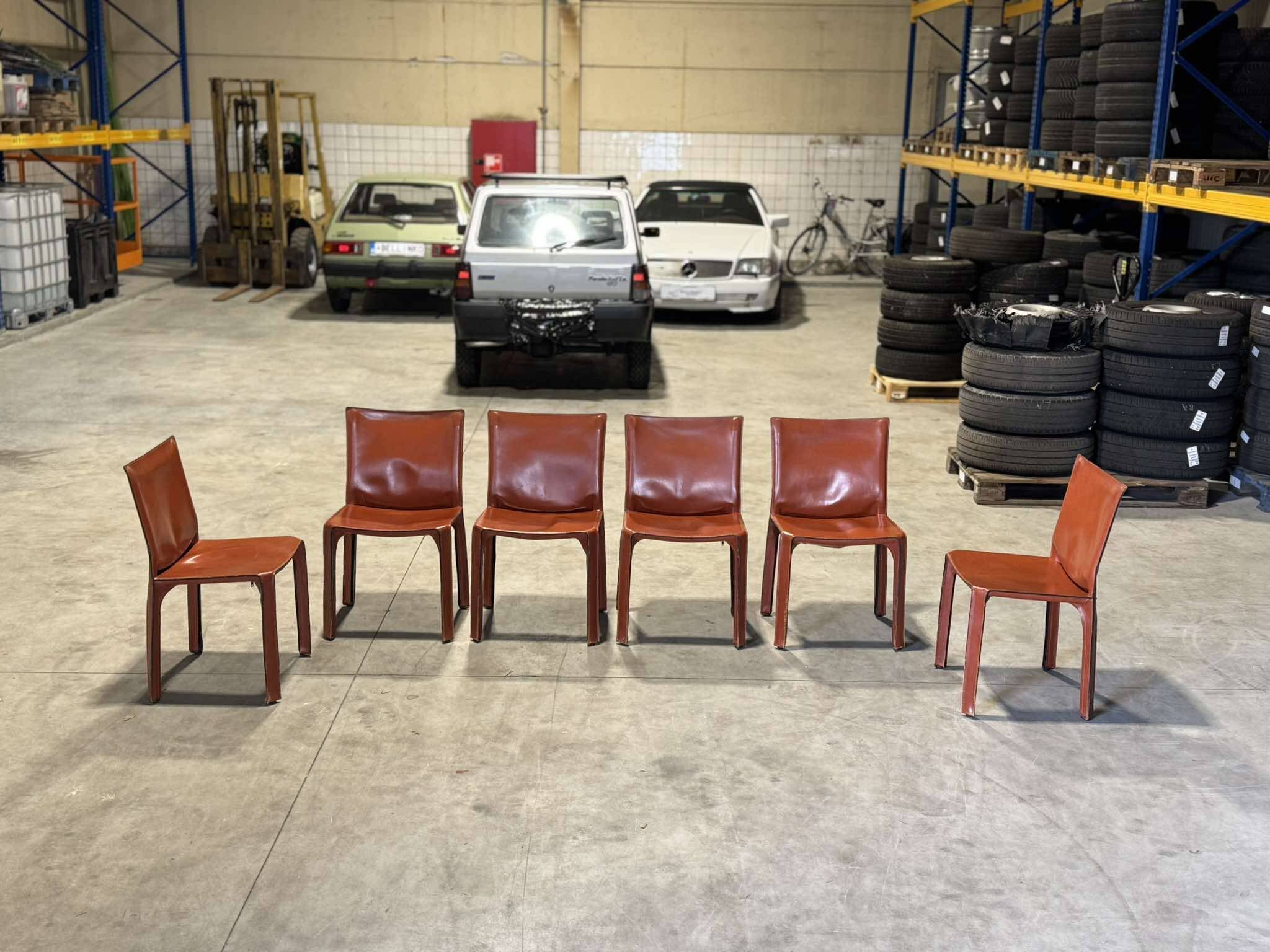 Cassina 6x Cab 412 burgundy by Mario Bellini NP : 9000€