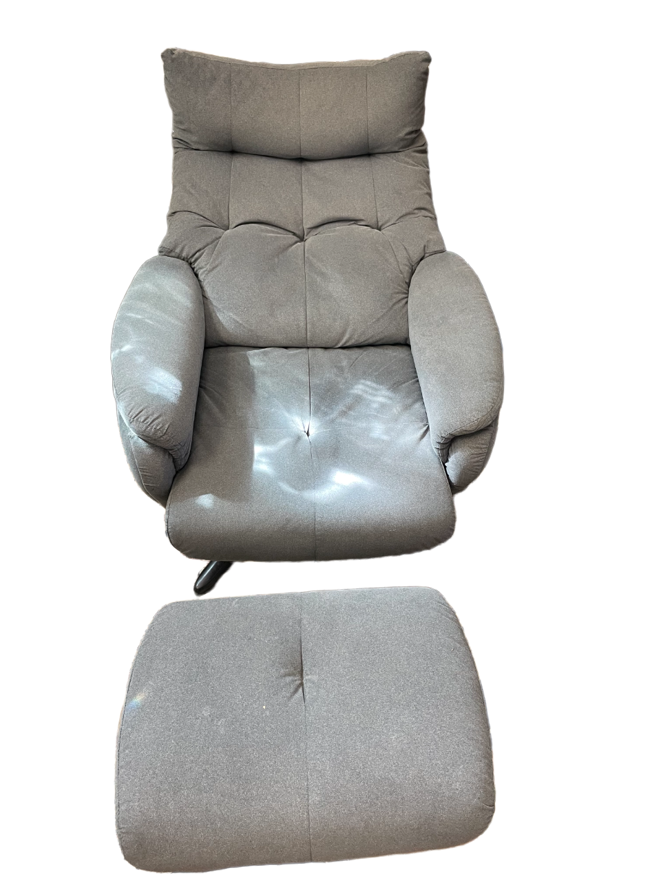 Armchair and his ottoman
