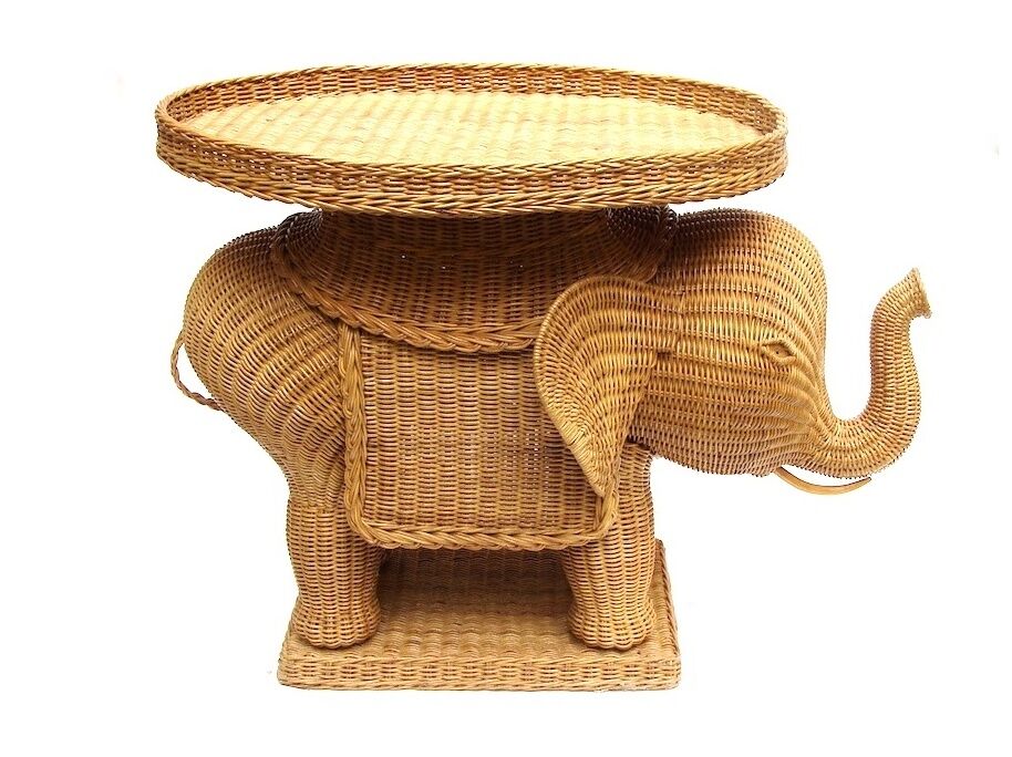Elephant bass table in rattan.