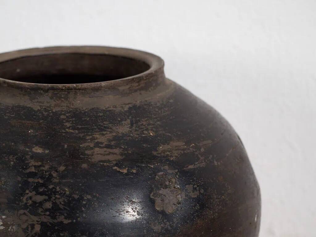 Ancient Asian vase (c.1900) #2