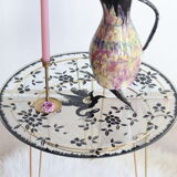Triple tripod table in golden brass and screen-printed glass