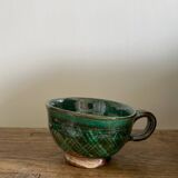 4 glazed earthenware cups