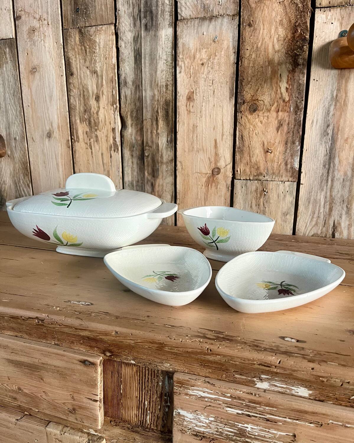 Salins Crocus soup tureen, sauce boat and serving dishes set