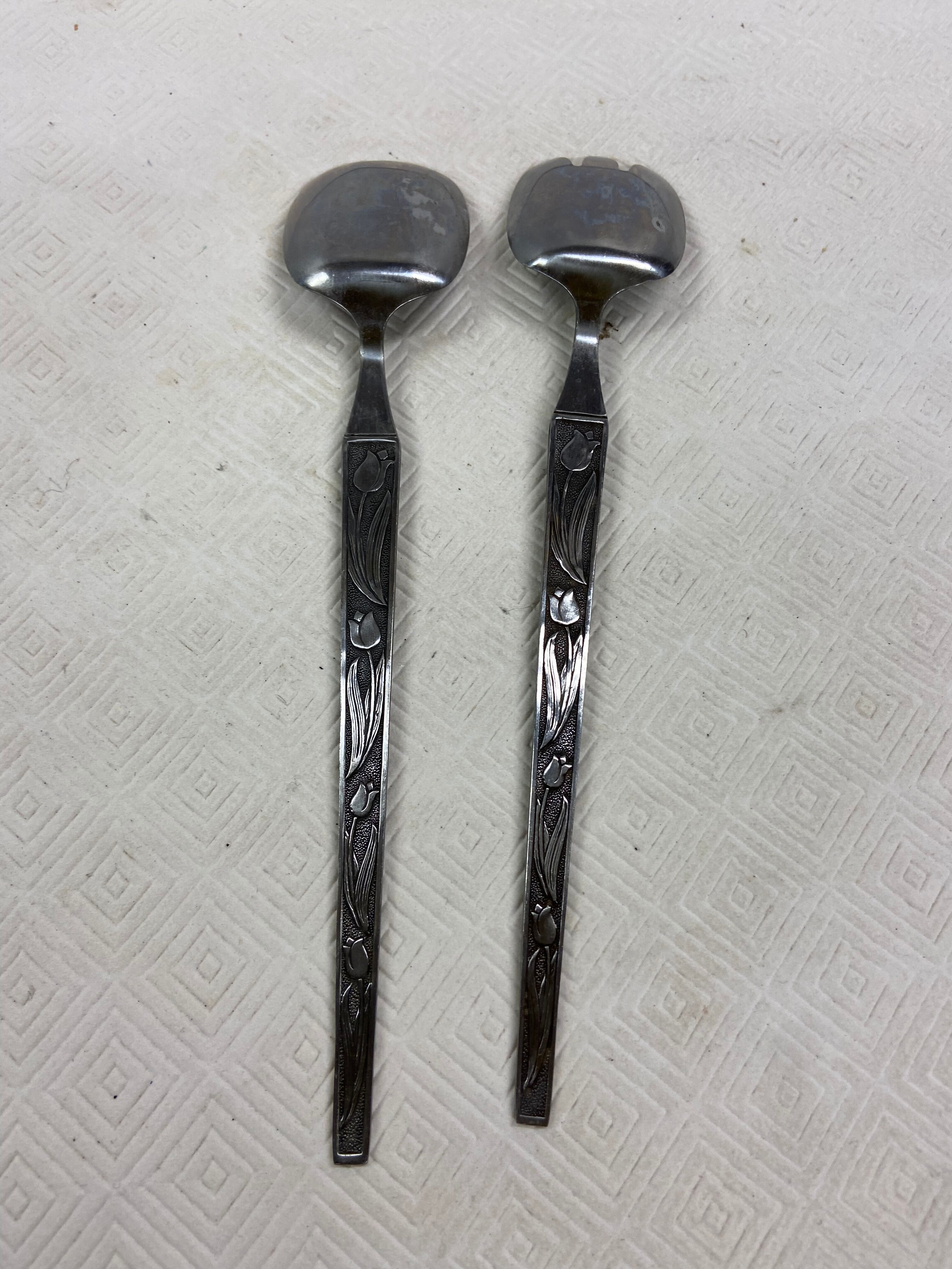 Old salad cutlery