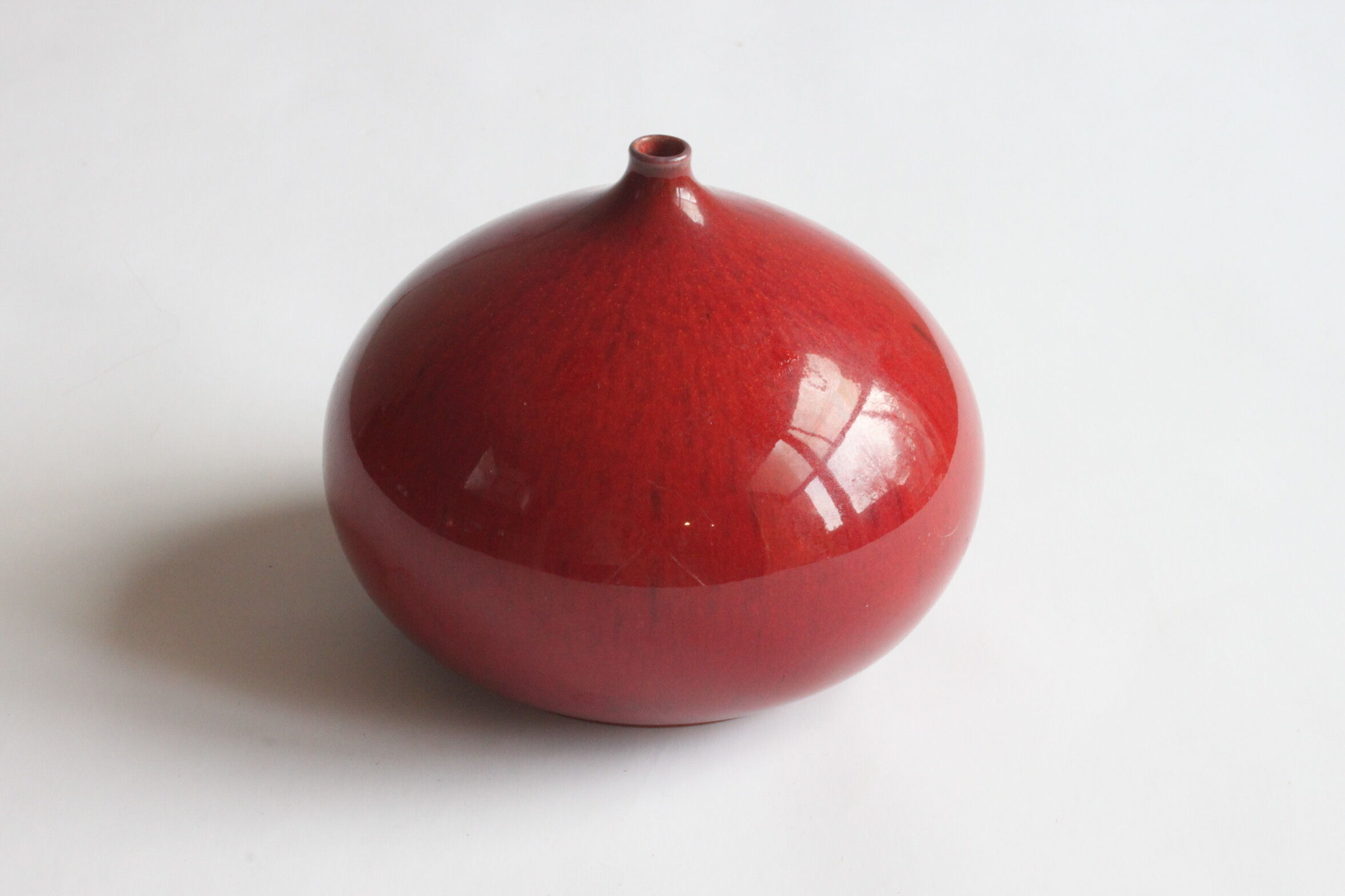 Red fig vase by Rogier Vandeweghe for Perignem, Belgium 1963.