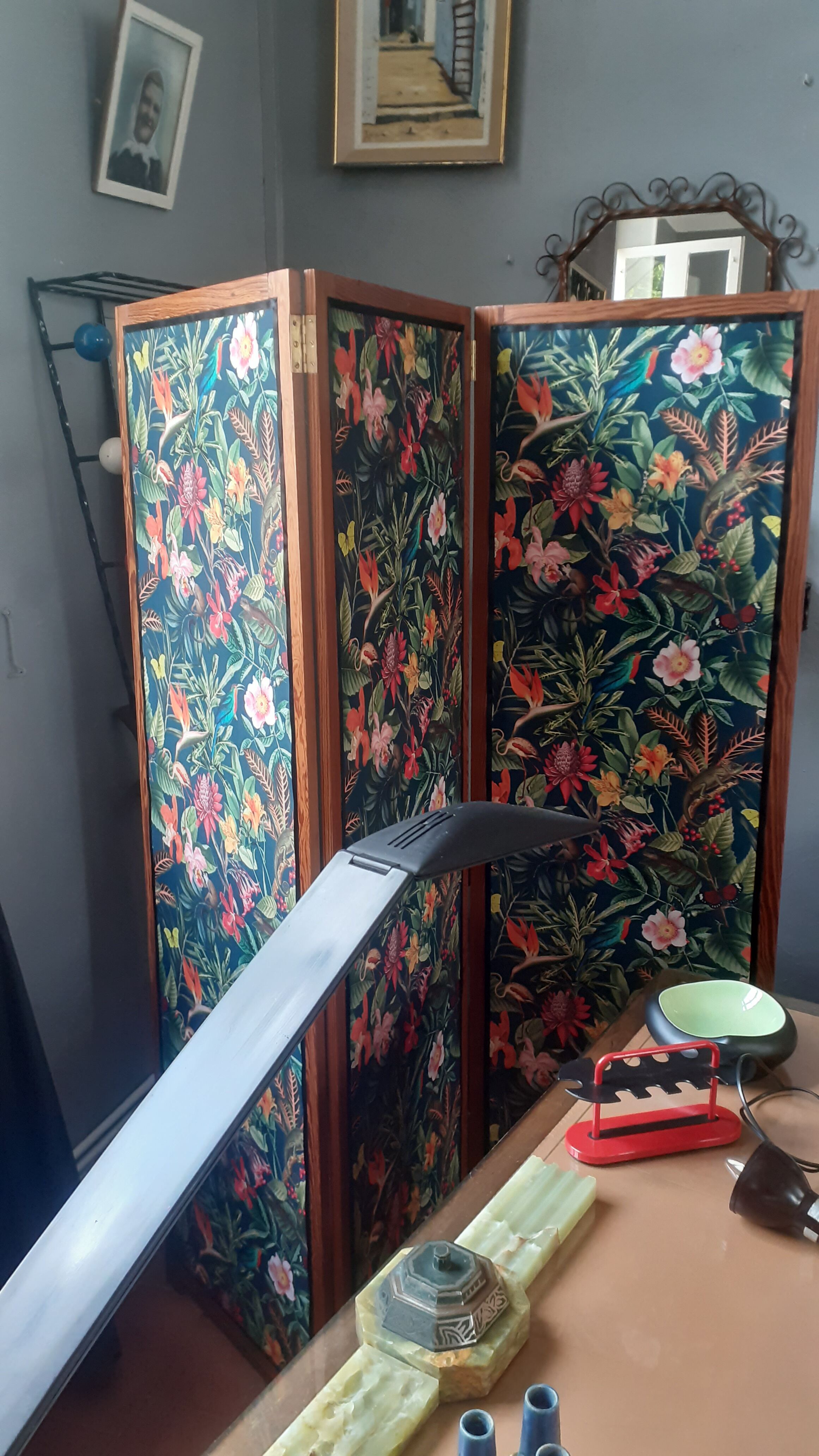 Screen 19th jungle décor