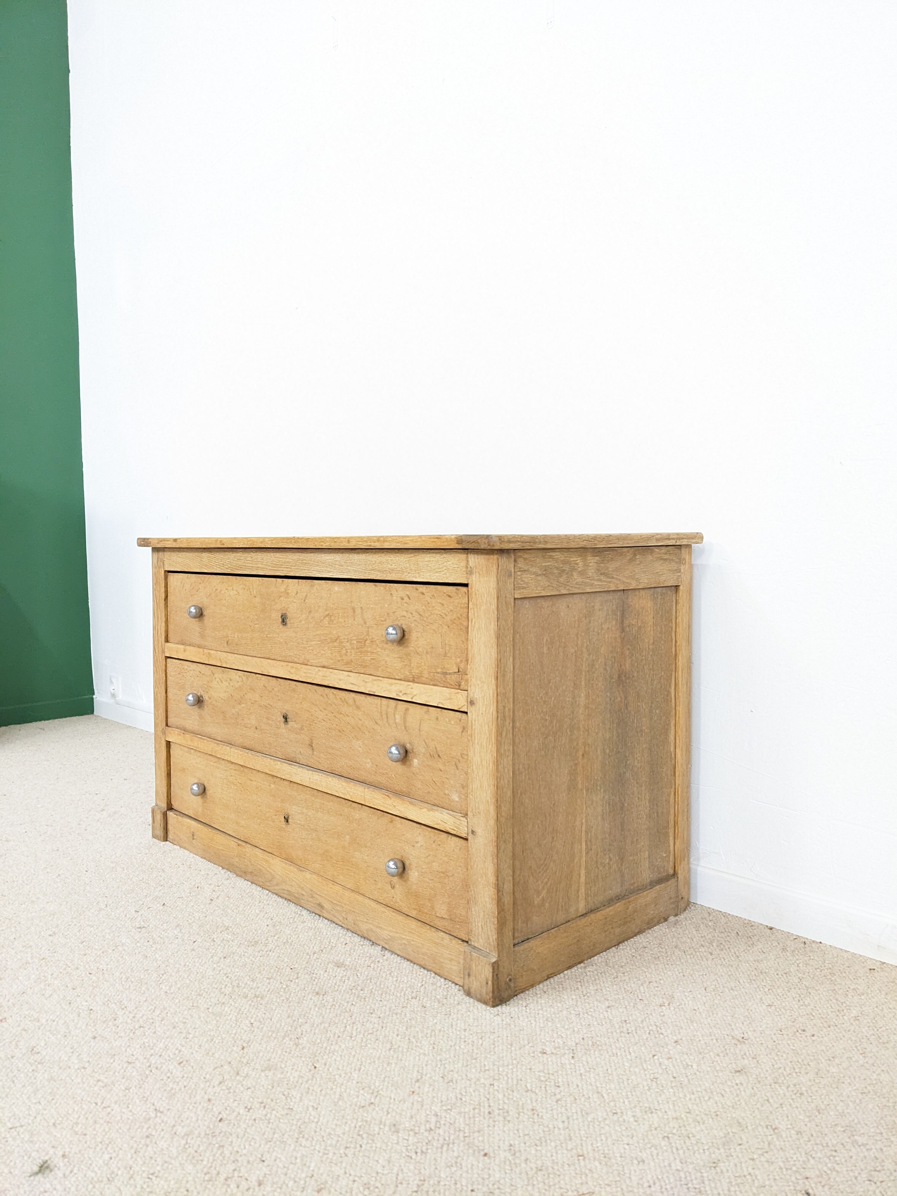 Dresser campaign - 565