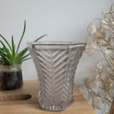 Vase en verre pressé