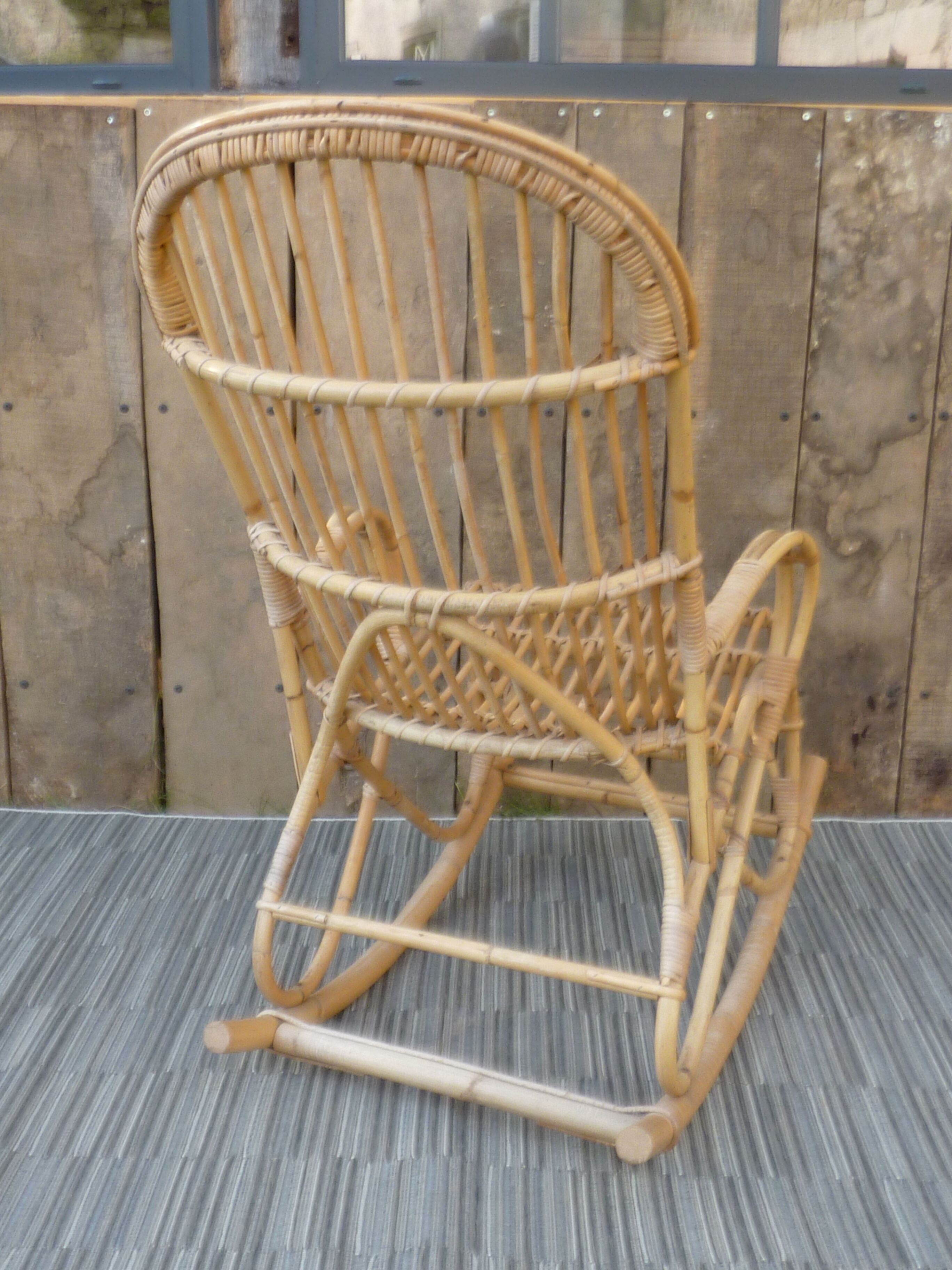 Rattan rocking