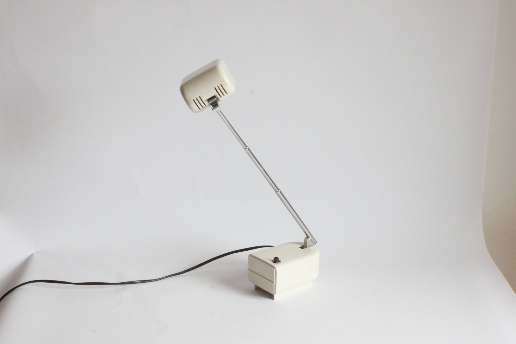 Telescopic bedside or wall lamp, 1960s.