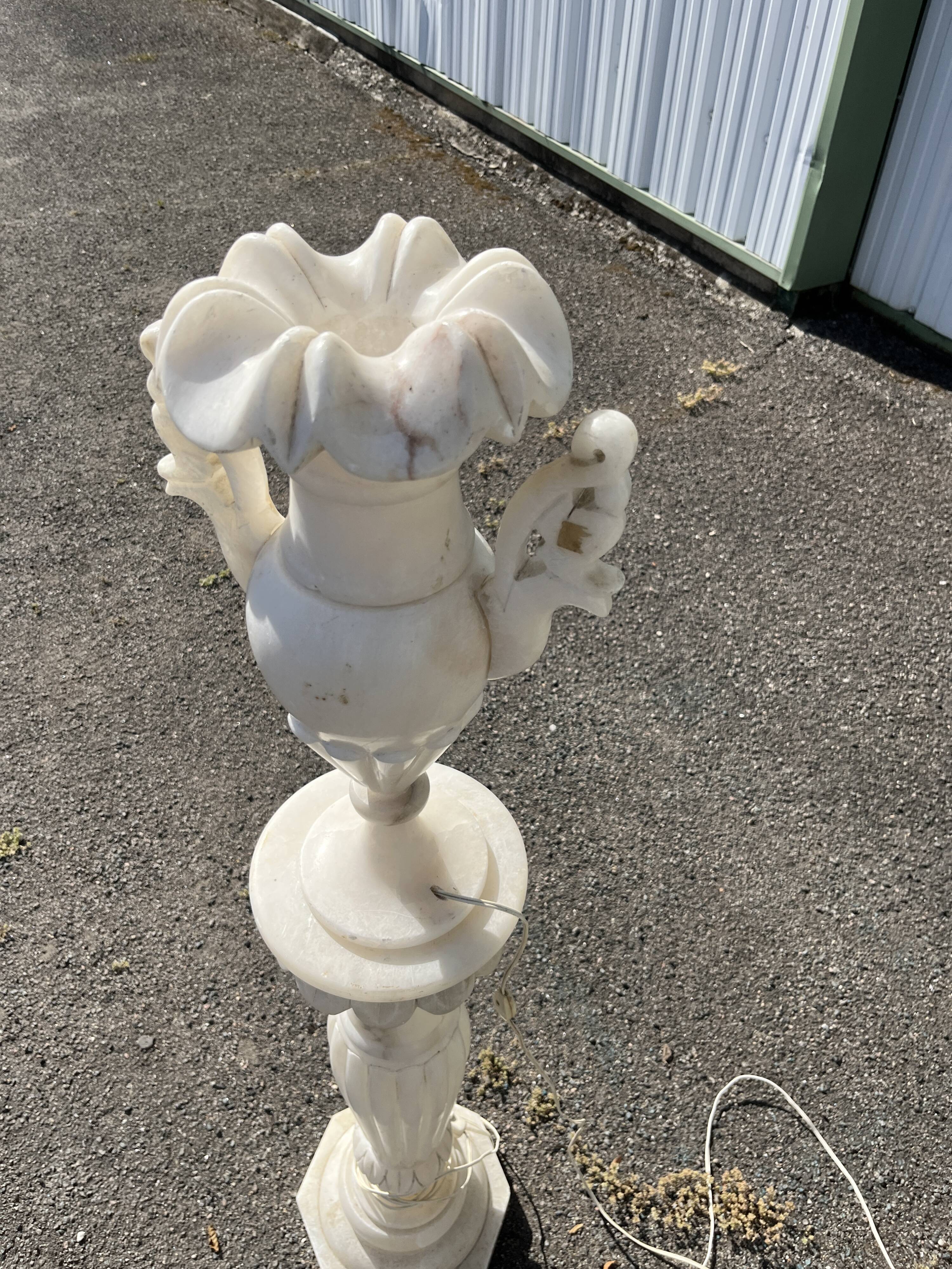 Lampe colonne en albatre