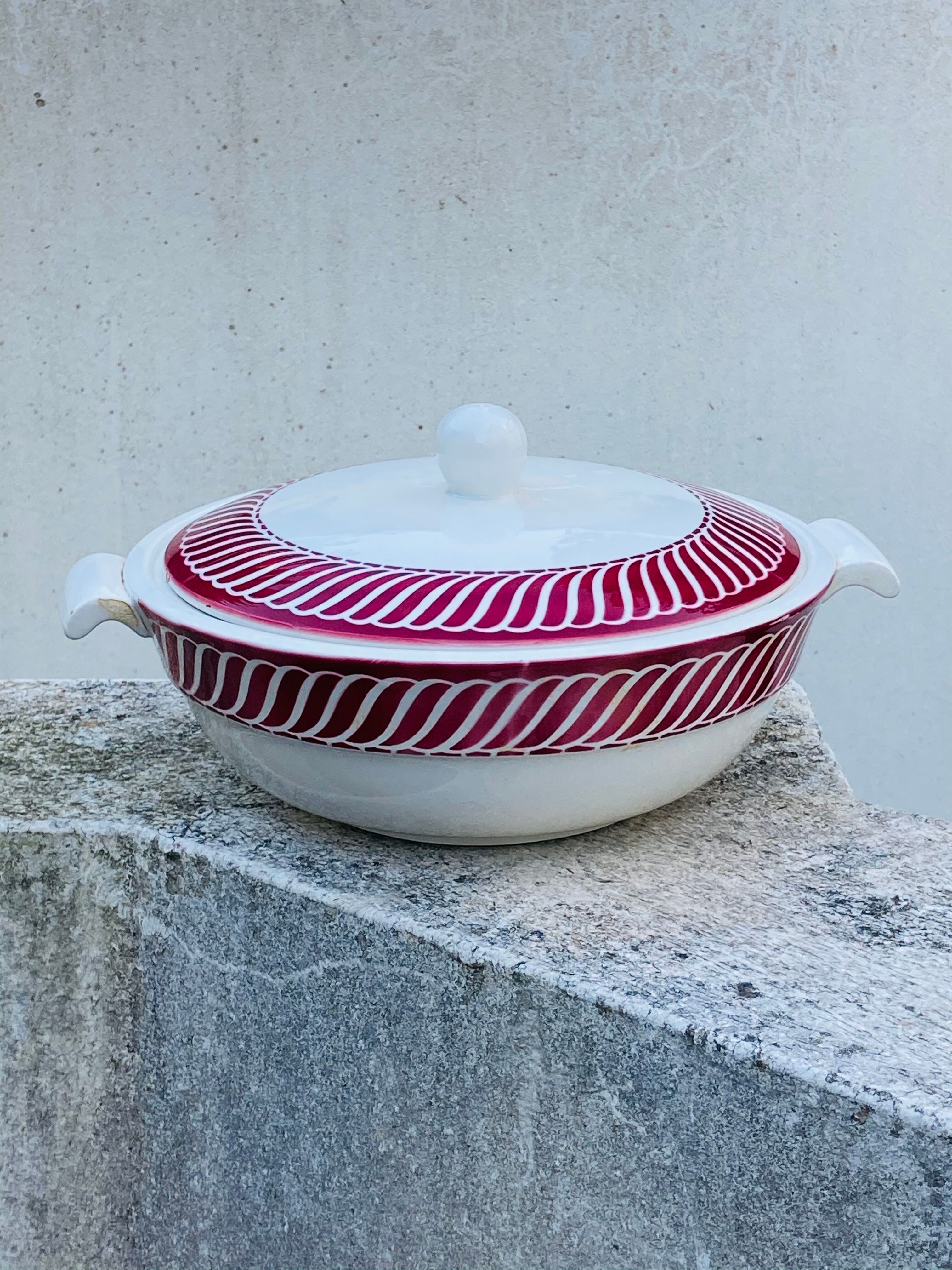 Soup tureen serving dish Digoin Sarreguemines