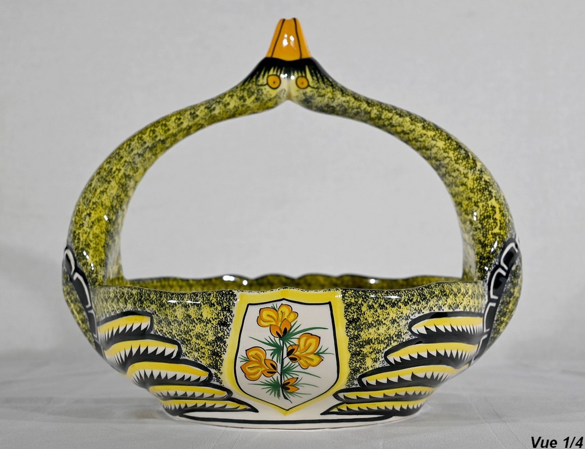 Earthenware basket, Manufacture Henriot Quimper – Mid-twentieth century
