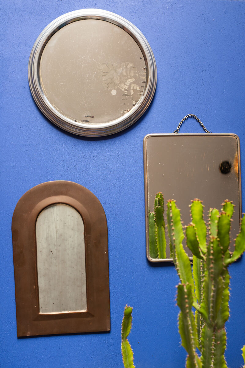 Old round mirror