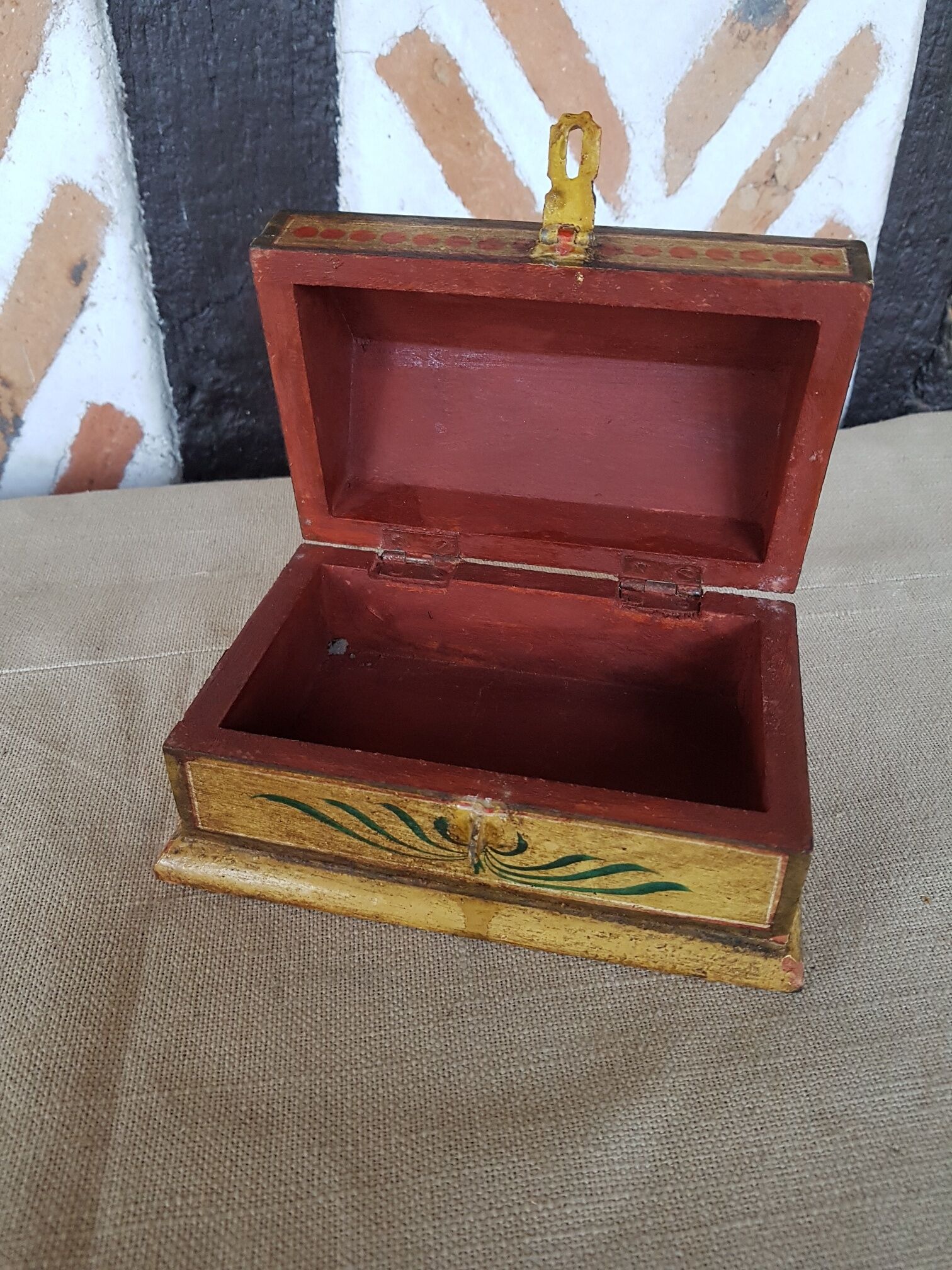 Box jewelry box vintage painted décor