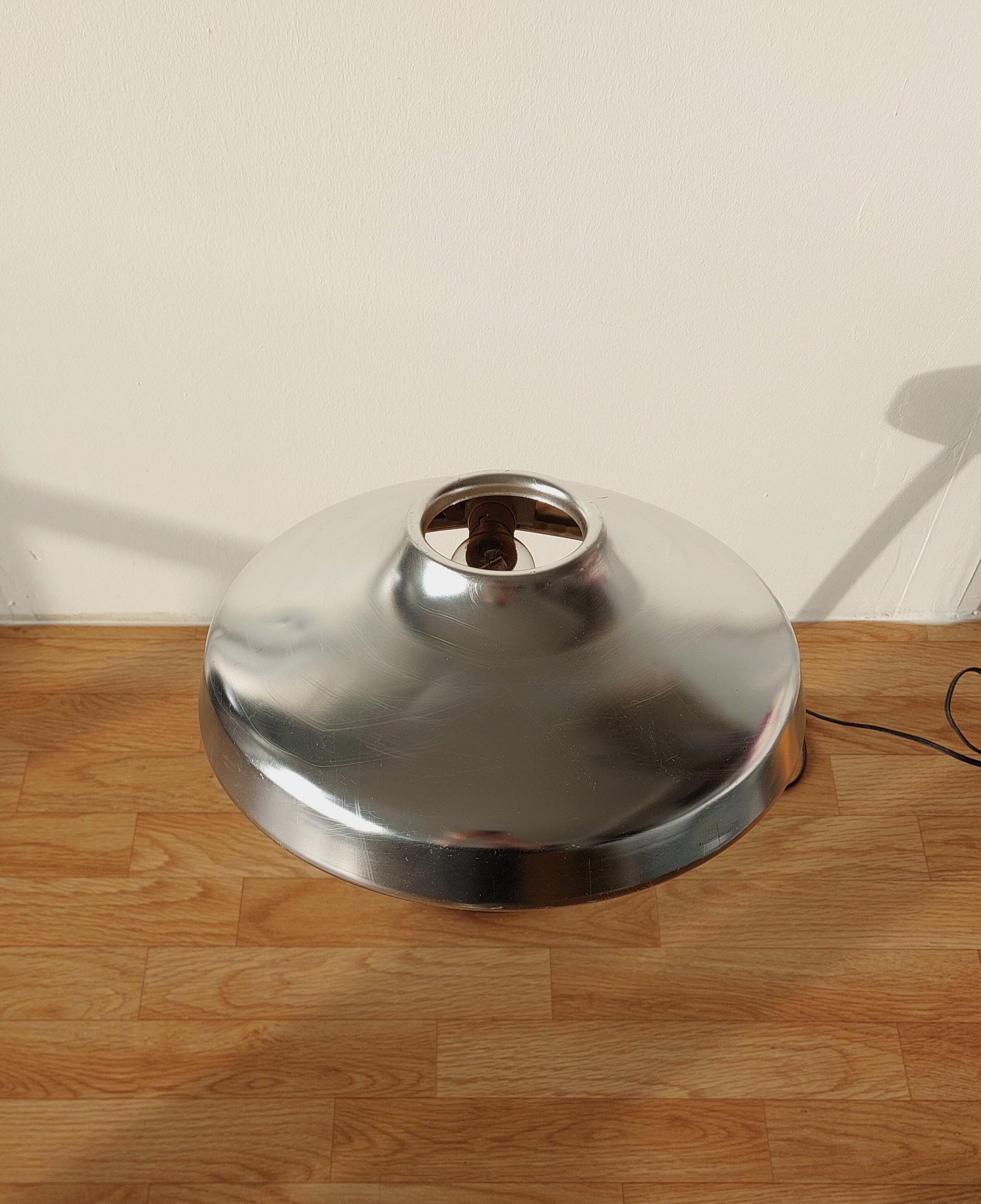 Industrial desk lamp style flying saucer, 1960.