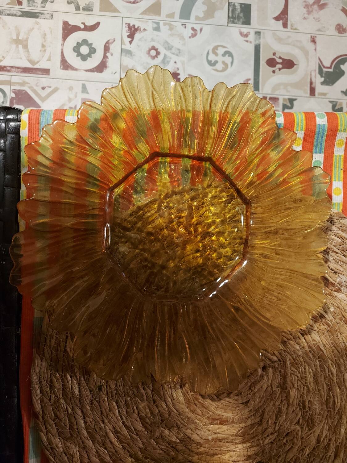 2 large art deco design plates