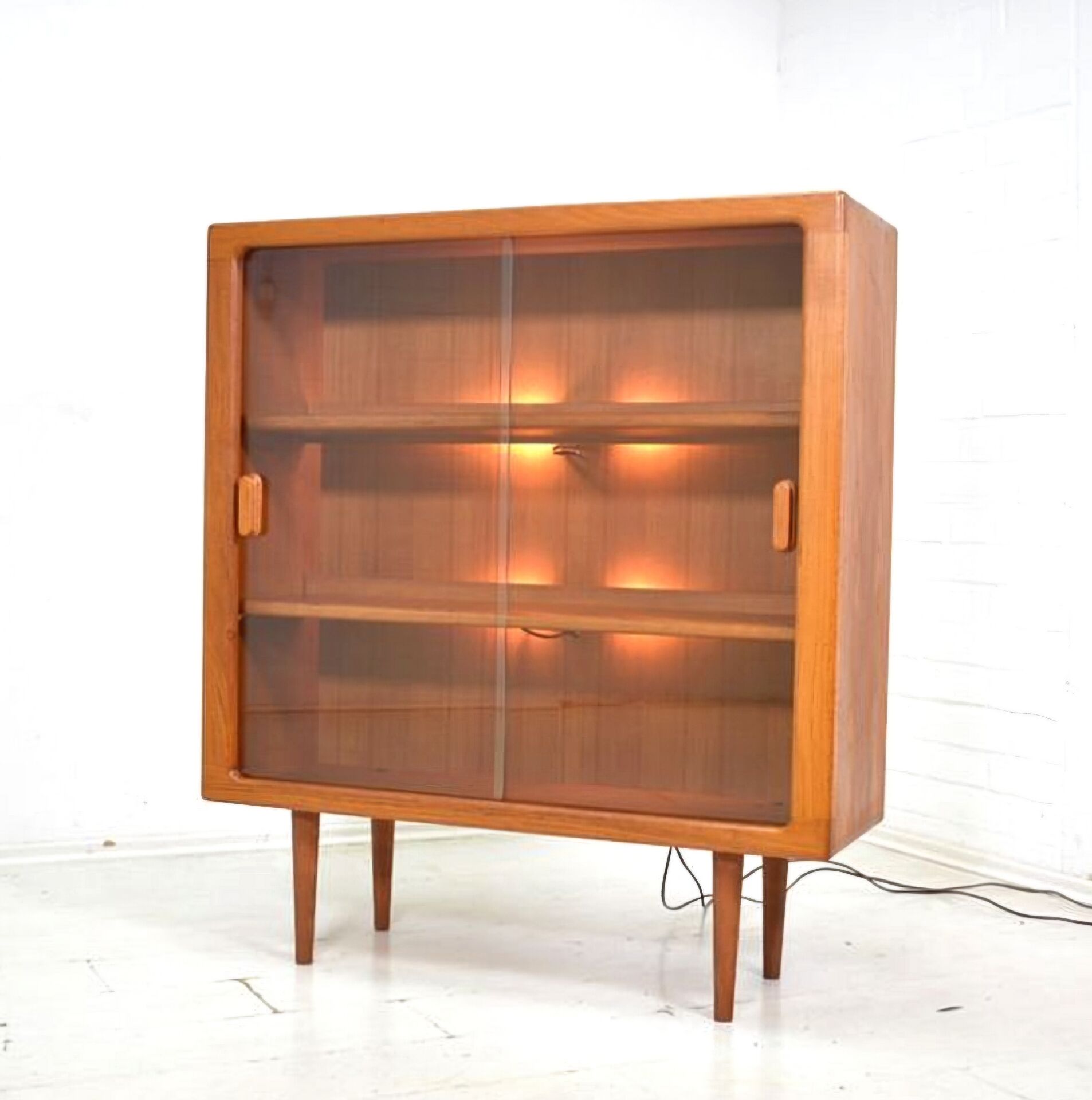 Showcase by CFC Silkeborg 1960s Danish teak Scandinavian display cabin