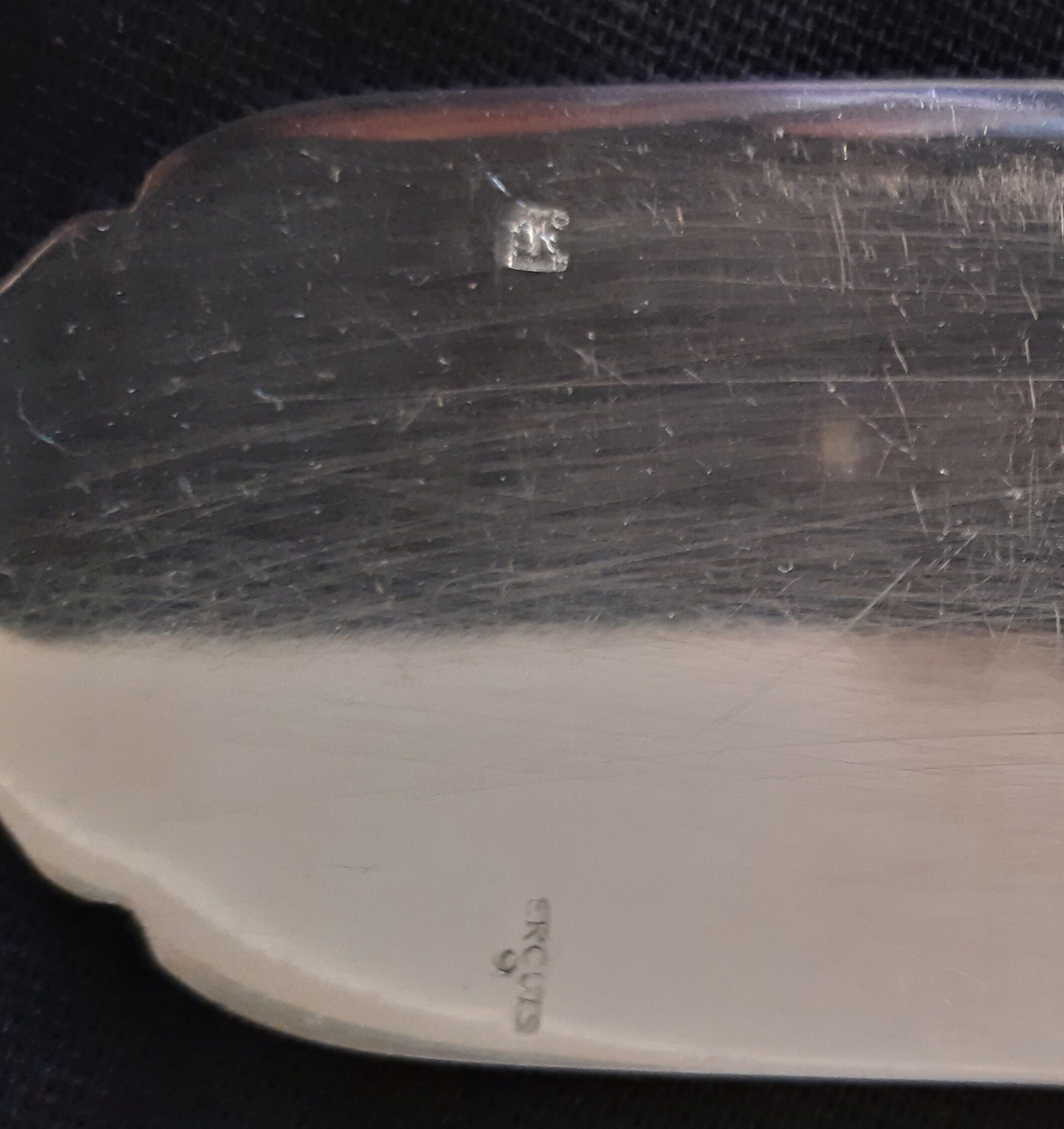 Ercuis covered with fish service