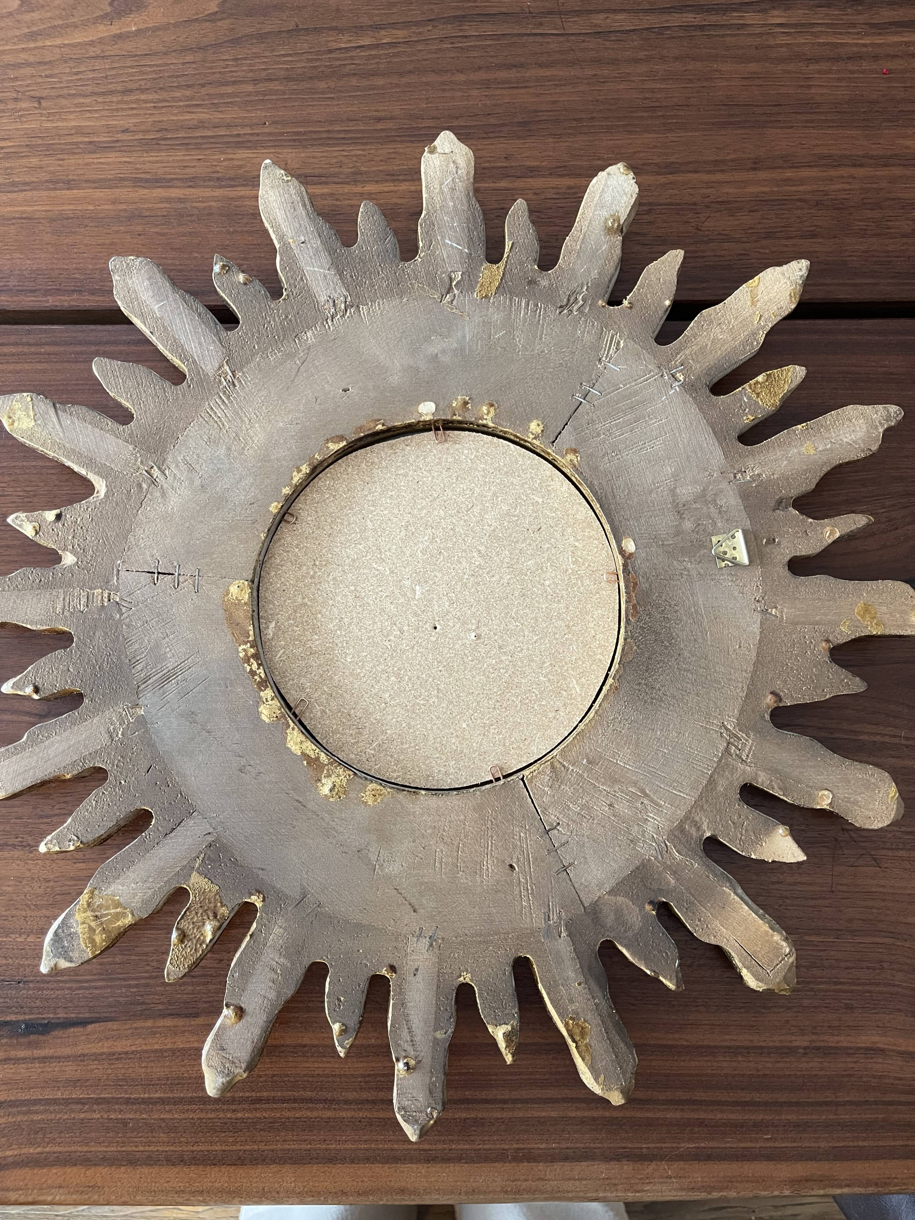 Miroir soleil bois feuille d’or 50 cm